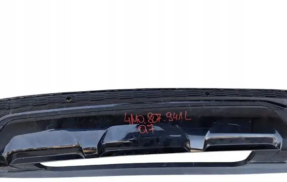 Audi Q7 4M Rear bumper trim bar molding 4M0807941L