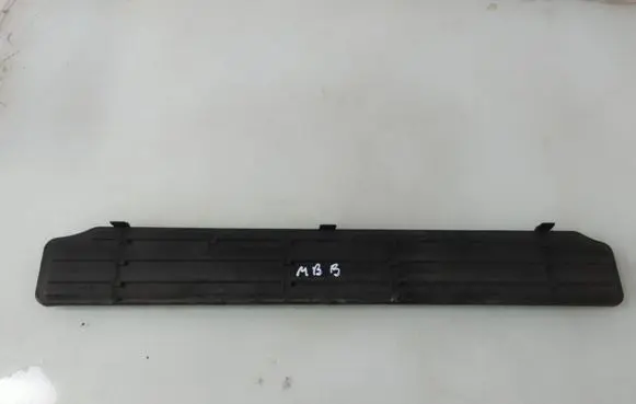 Mercedes-Benz B W245 Wiper trim A1698310244