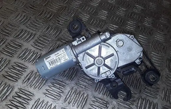 Volkswagen PASSAT B8 Wiper motor 5g0955711c