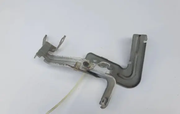BMW 1 F20 F21 Fender mounting bracket
