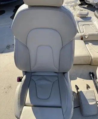 Seat set