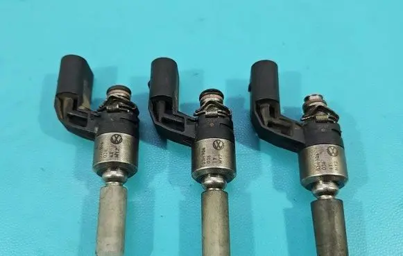 Fuel injector
