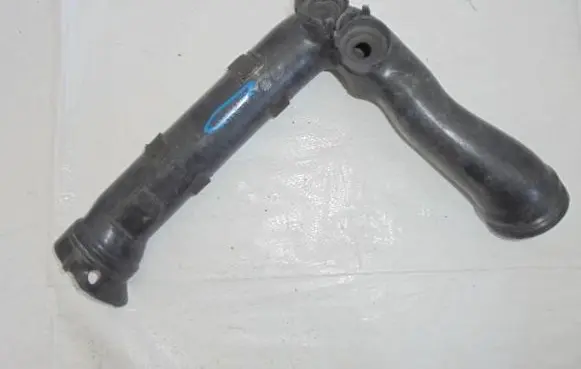 Renault Megane IV Air intake duct part 8200596834
