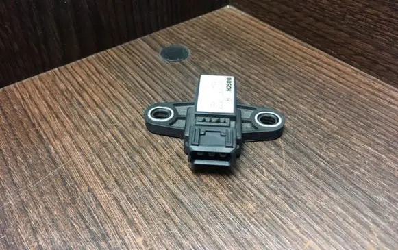 Iveco Daily 4th gen ESP acceleration yaw rate sensor 0038024 0265005127