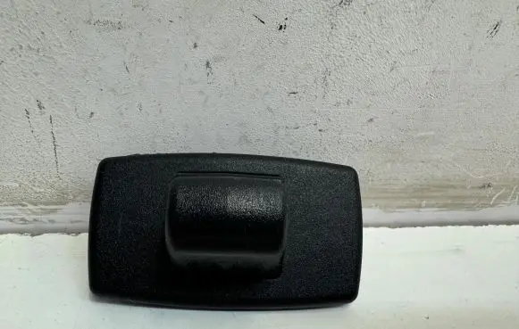 Mercedes-Benz GLC C253 Sun visor clip/hook/bracket A1668100012