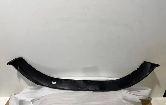 Polestar 2 Front bumper lip 31663678