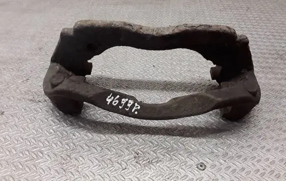 Mercedes-Benz Vito Viano W447 Front Brake Caliper Pad/Carrier