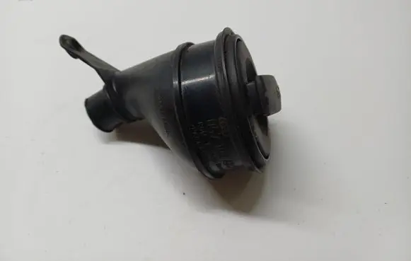 Audi A8 S8 D3 4E Oil filler cap 057103482C