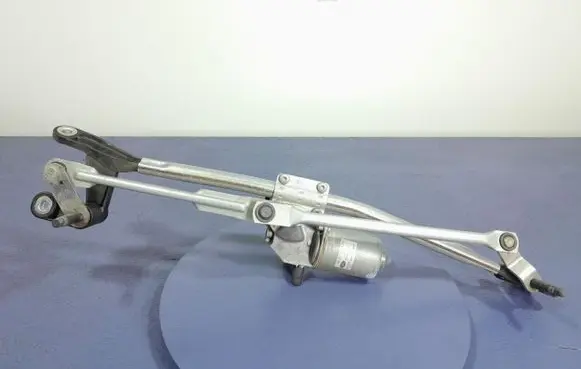 Land Rover Range Rover Evoque L538 Front wiper linkage and motor