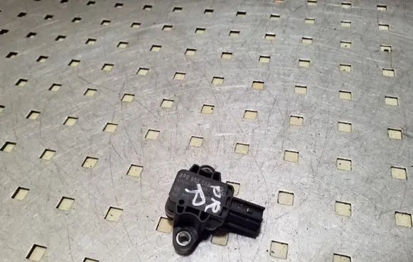 Audi A4 S4 B7 8E 8H Airbag deployment crash/impact sensor 8P0955557