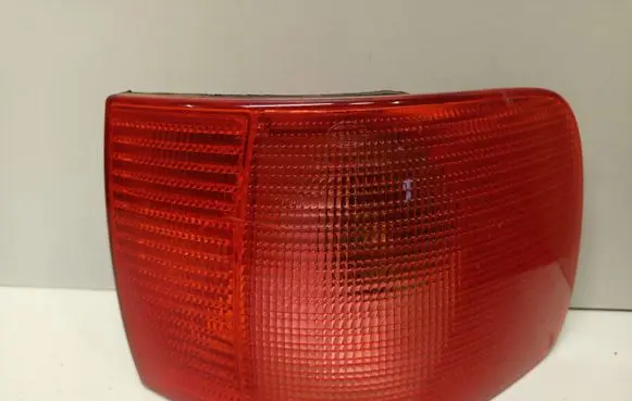 Audi A6 S6 C4 4A Rear/tail lights 138008