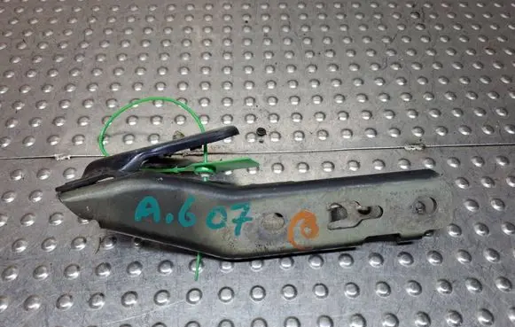 Audi A6 S6 C6 4F Engine bonnet/hood hinges S26371817 4F0823301