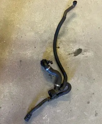 Land Rover Discovery Sport Engine coolant pipe/hose GJ328286AB