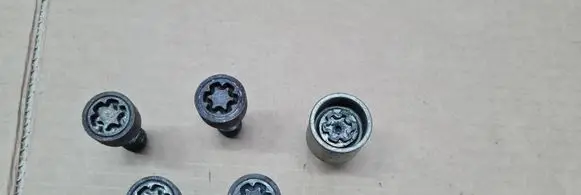 Audi A7 S7 4G Spare wheel bolt zabezpieczajceH