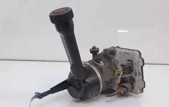 Peugeot 308 Power steering pump 9684979180 A0015321