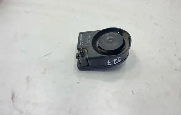 Audi A4 S4 B7 8E 8H Alarm system siren 8L0951605A