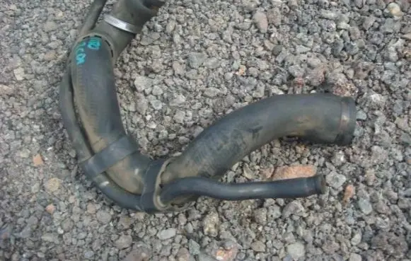 Mercedes-Benz Vito Viano W638 Intercooler hose/pipe