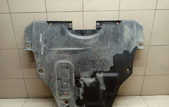 Mazda 6 Engine splash shield/under tray L20656071