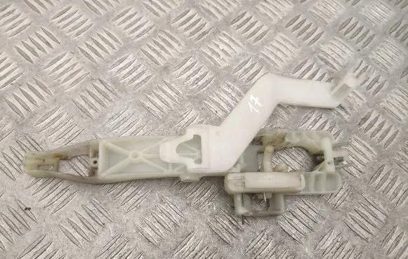 Hyundai ix35 Rear door interior handle 9075200400