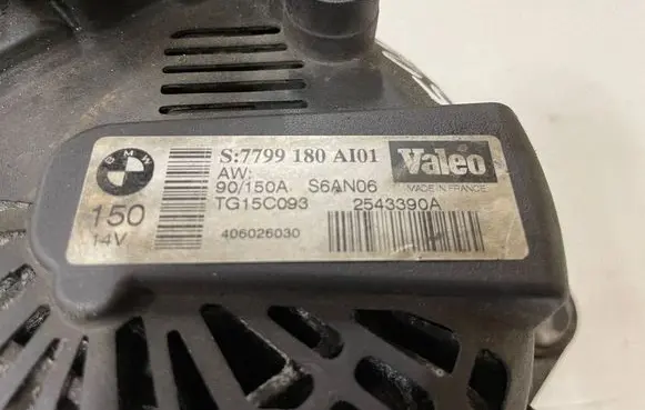 BMW 5 E60 E61 Generator/alternator 7799180AI01 S6AN06 2543390A
