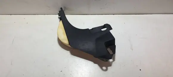 Foot area side trim