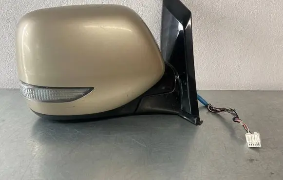 Subaru B9 Tribeca Front door electric wing mirror 021244