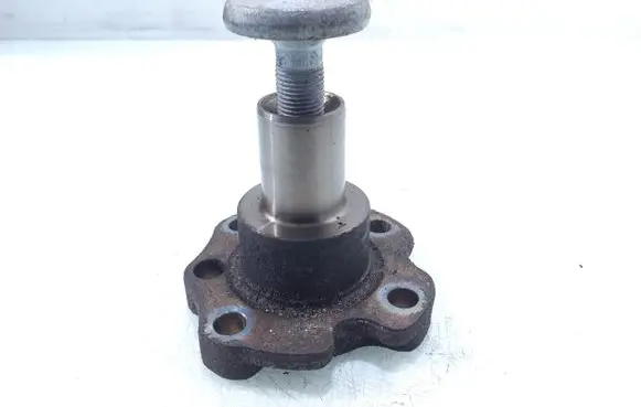Audi Q2 - Stub axle 