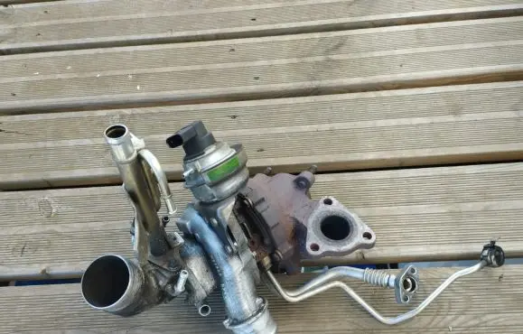 Honda CR-V Turbo 18900RFWG011M2