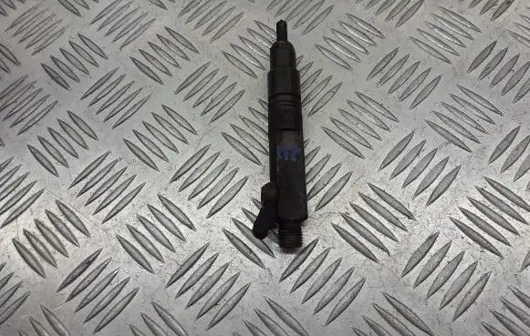 Volvo V70 Fuel injector 074130201Q