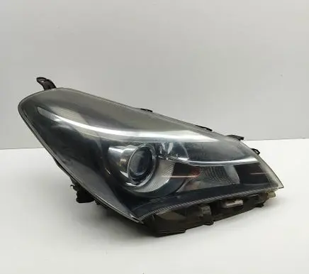 Toyota Yaris Headlight/headlamp 811300DA40