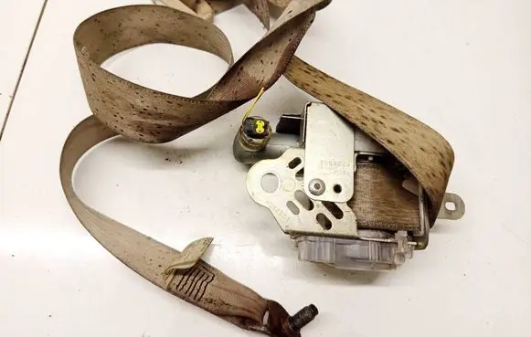 Lexus RX 300 Front seatbelt 