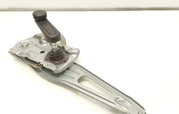 Toyota Yaris Rear door manual window regulator 6926002020