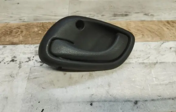 Suzuki Wagon R+ Rear door interior handle
