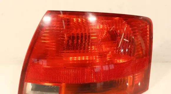 Audi A4 S4 B7 8E 8H Rear/tail lights 8E9945096E