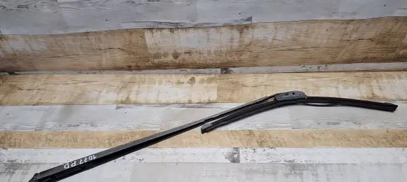 Renault Laguna II Front wiper blade arm 80004986