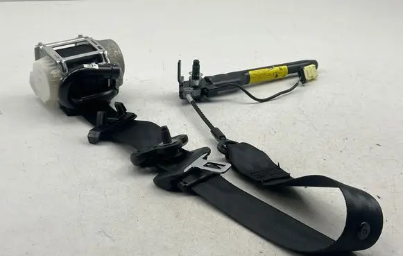 Jeep Renegade Front seatbelt 34238066D 2231P10040
