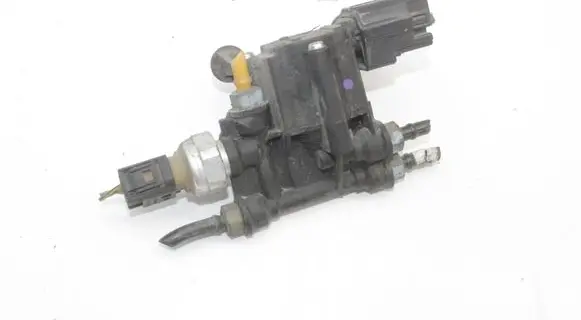 Land Rover Range Rover Sport L320 Air suspension control unit module (rear) RVH000046