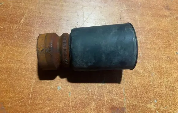 Audi A4 S4 B8 8K Front shock absorber damper bump stop 8K0412131G 8K0412137A