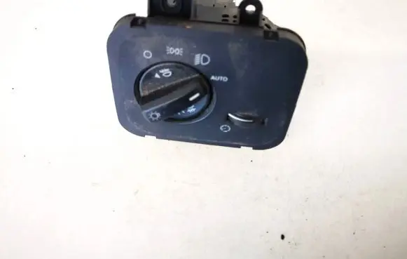 Land Rover Discovery 3 - LR3 Light switch yud501220pvj yud501220