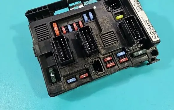 Citroen Xsara Picasso Central body control module 9650618480 IMPRK1586153