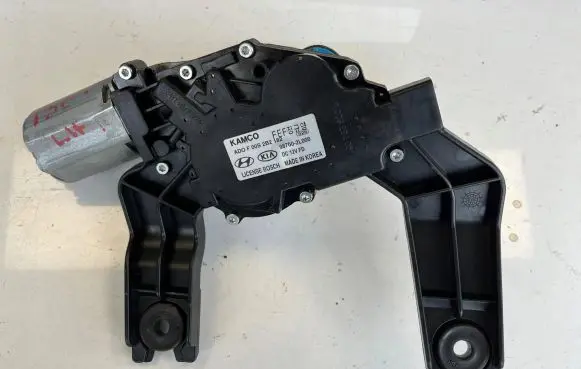 Hyundai i30 Rear window wiper motor