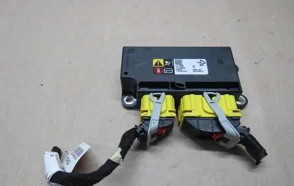 Opel Insignia A Airbag control unit/module 13597092 812586170 8110100000000X