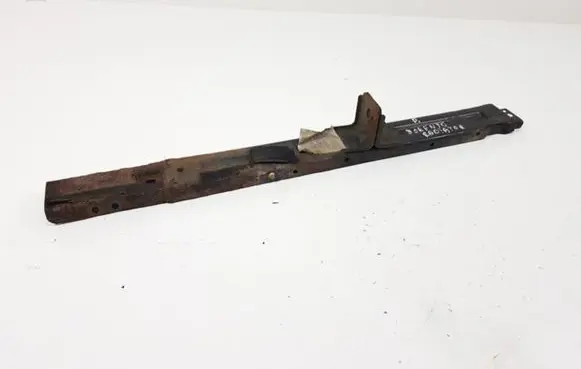 KIA Sorento Radiator mount bracket