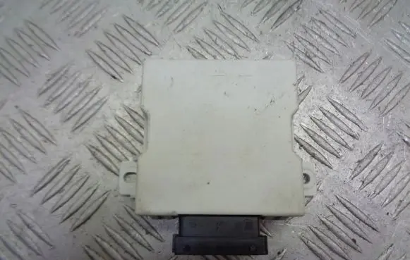 Toyota Avensis T250 Sliding door control unit/module 