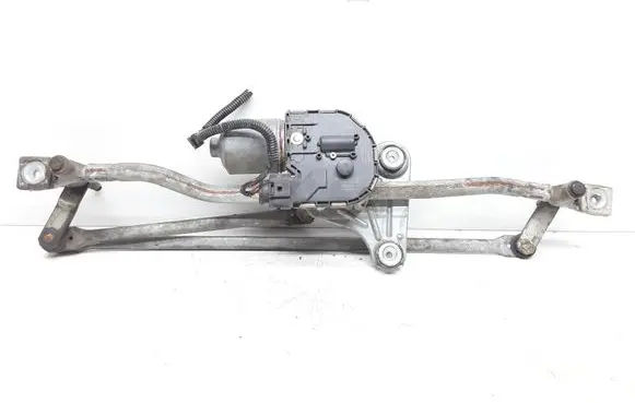 Front wiper linkage and motor