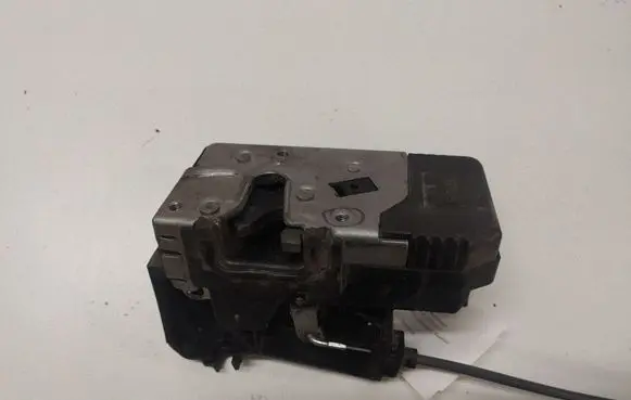 Opel Zafira A Front door lock 24444015