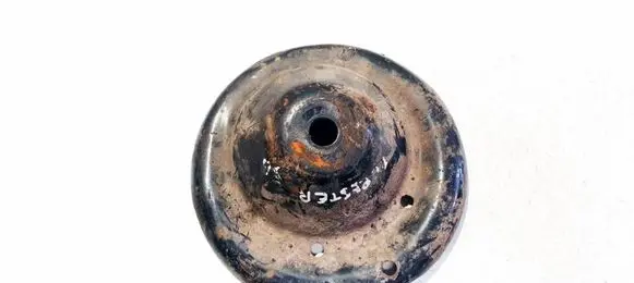 Subaru Forester SF Coil spring mount 