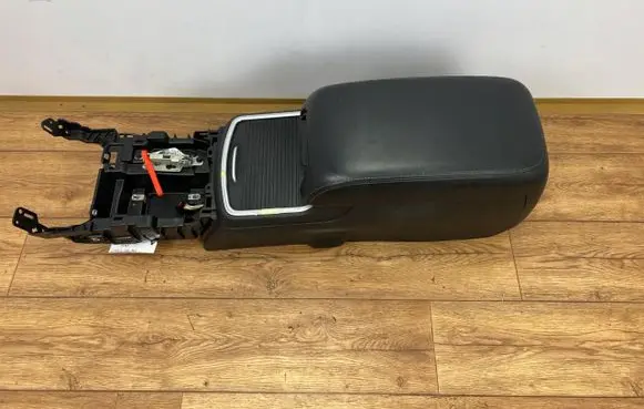 Dodge Charger Center console AK47393TRM005
