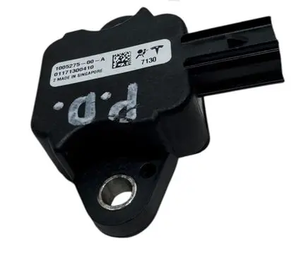 Tesla Model S Airbag deployment crash/impact sensor 100527500A