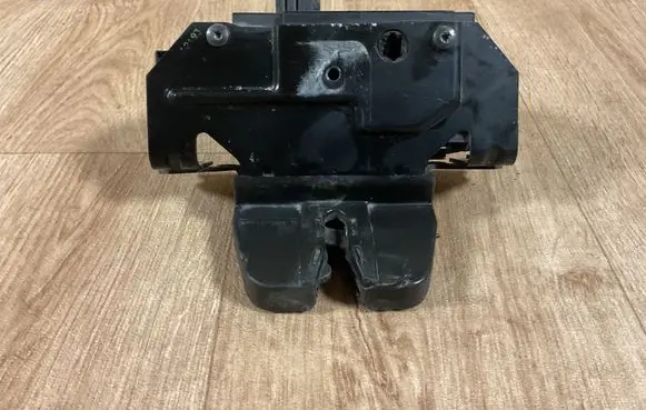 Opel Signum Tailgate/trunk/boot lock/catch/latch 495072894 24441401